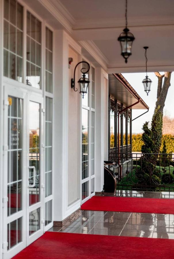 Hotel Grand Aristocrate Dubovtsy 외부 사진